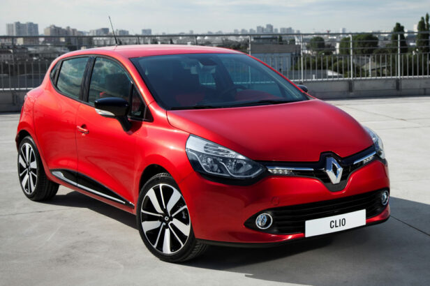 Acheter une Renault Clio 4 en 2023: avantages et inconvénients.